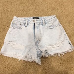 ADORABLE A&F shorts!